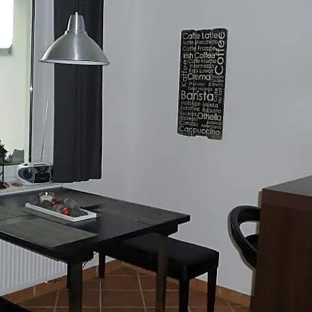 酒店 Modernes In Mit Balkon 4*